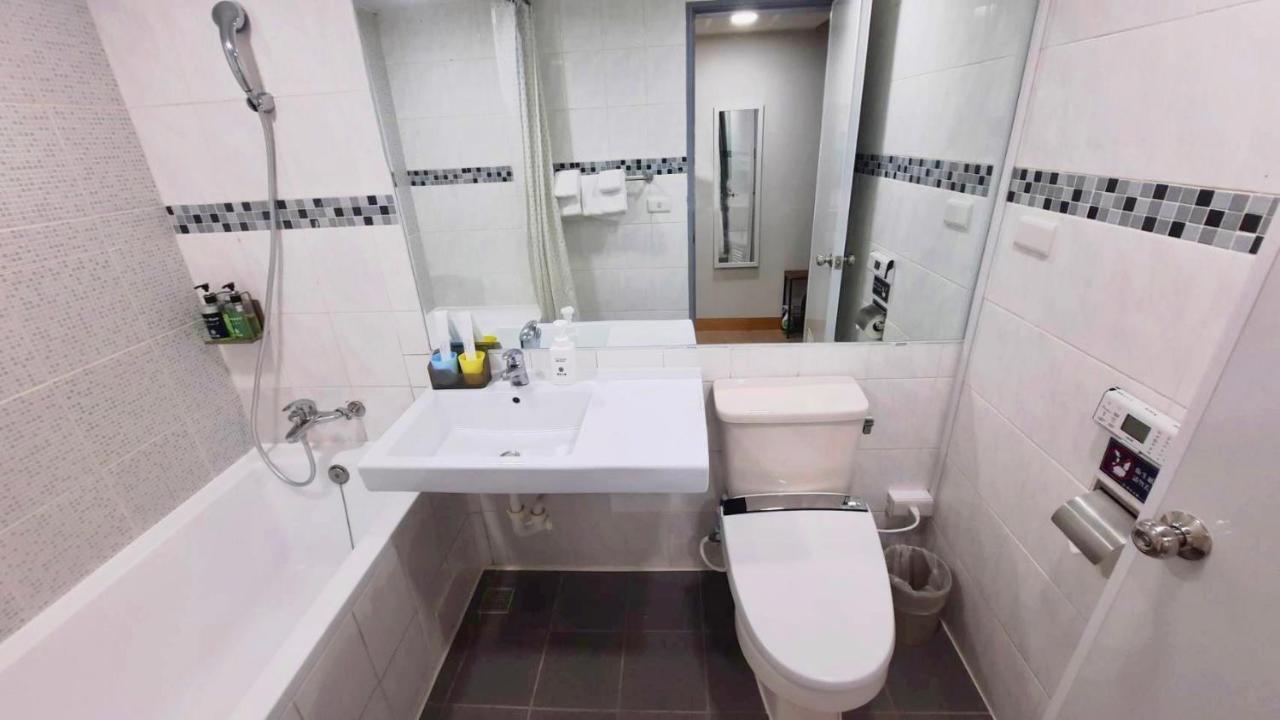 Holo Hotel טאינאן מראה חיצוני תמונה